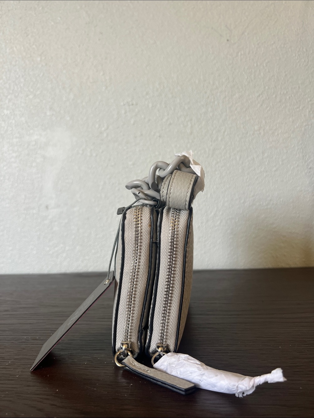 Vince Camuto Cream Pebbled Leather Crossbody Bag with Chain Strap - Picture 2 of 4